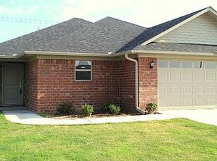 2820 Razorback Dr, Conway, AR 72032