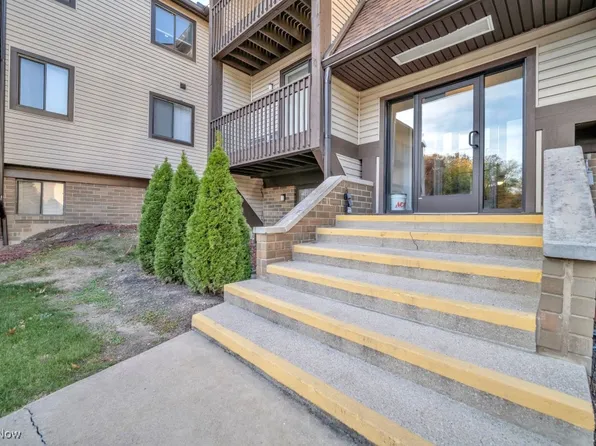 27453 Westown Blvd APT 1902, Westlake, OH 44145