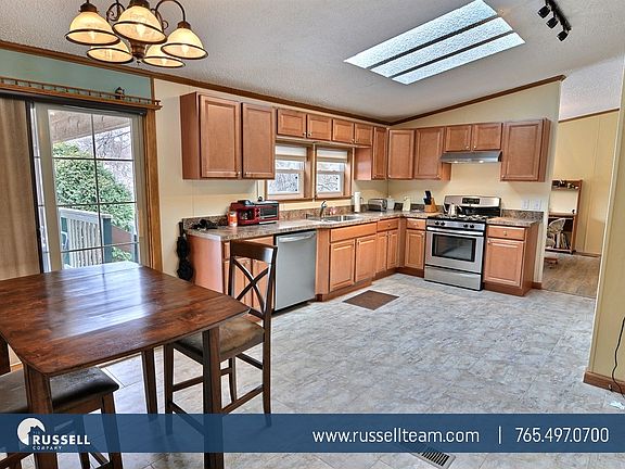 5th image of 6814 Hollyhock Ln