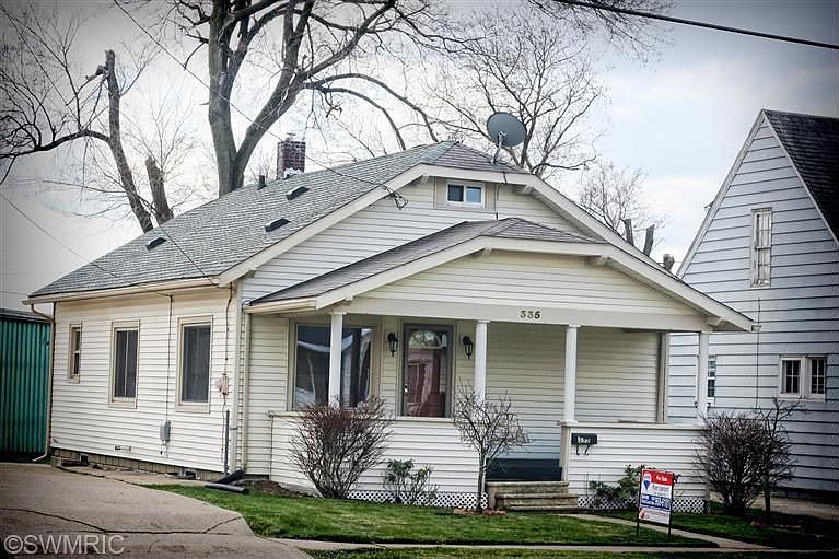 1st image of 335 Lakeview Ave