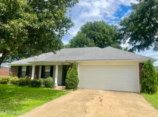 6634 Valerie Dr, Olive Branch, MS 38654