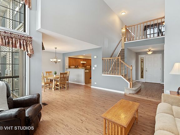 3rd image of 229 Benton Ln
