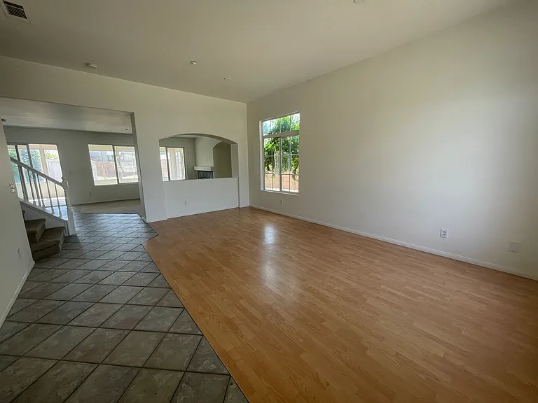 4126 Witt Ave — Photo 5