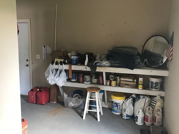 2nd image of 9840 Belmont Ln
