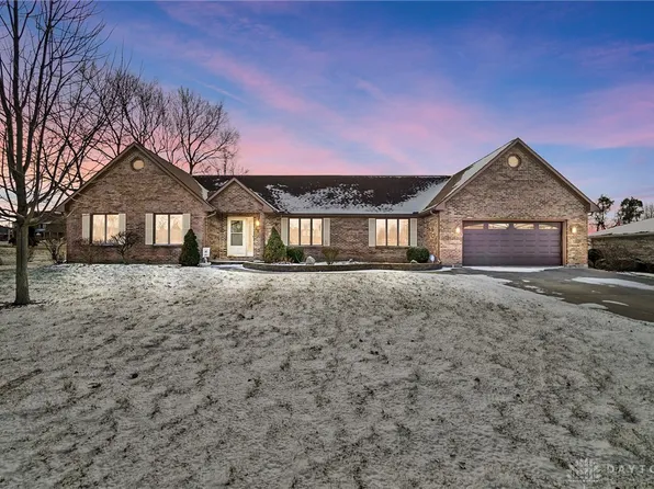 166 Timberwolf Way, Brookville, OH 45309