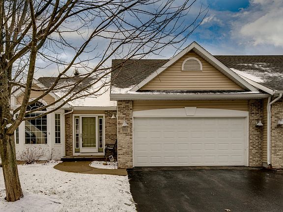 2nd image of 111 Rose Ct