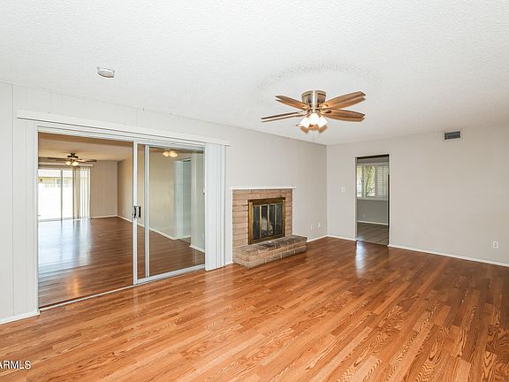 4th image of 4502 W LOMA Lane