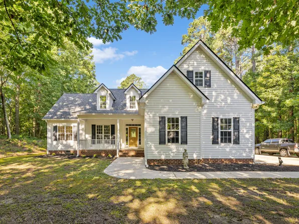 105 Timberlands Dr, Louisburg, NC 27549