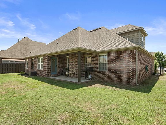 3rd image of 5703 S 65th Pl