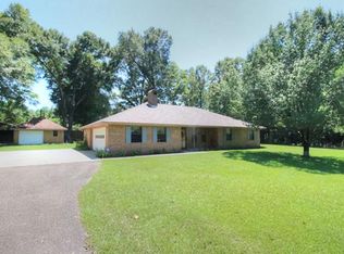 50 Eddie Smith Rd, Hattiesburg, MS 39401