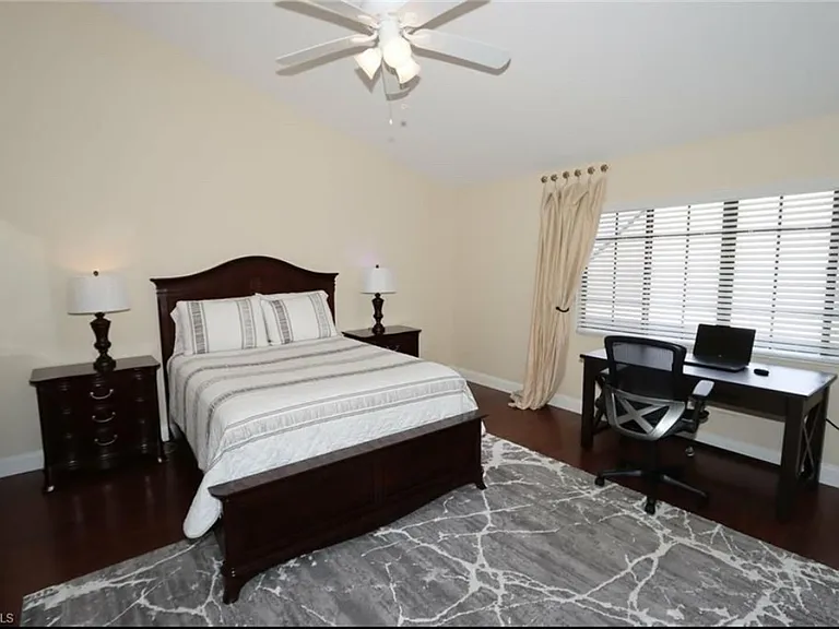 860 Meadowland Dr #E — Photo 16