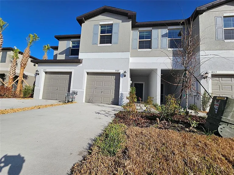 8309 Crescent Oaks Dr — Photo 3