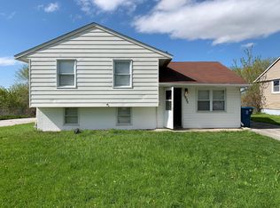 2925 Peach Tree Ave, Sauk Village, IL 60411