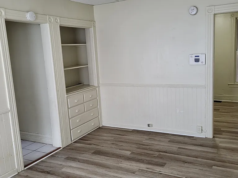 1521 Van Vranken Ave #1 — Photo 7