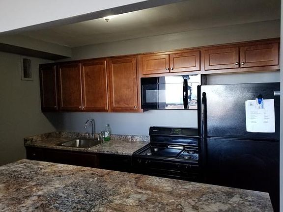 2nd image of 3950 N Lake Shore Dr APT 2108
