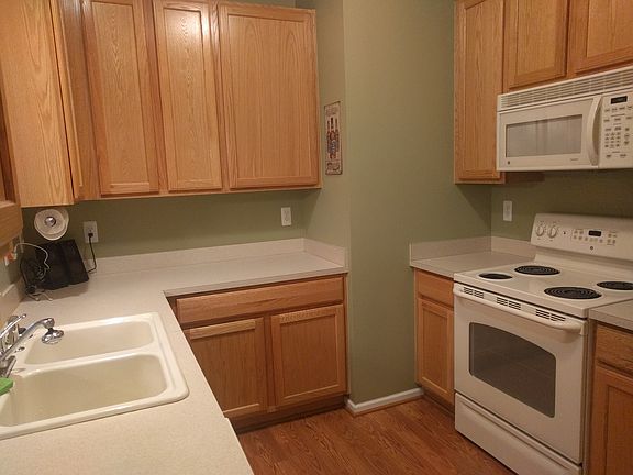3rd image of 25698 Maritime Cir S