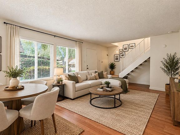 2nd image of 8864 La Riviera Dr Unit B