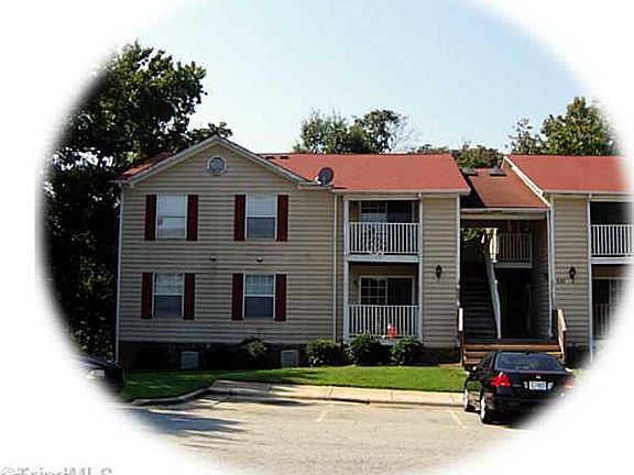 2nd image of 521 Mystic Dr APT D
