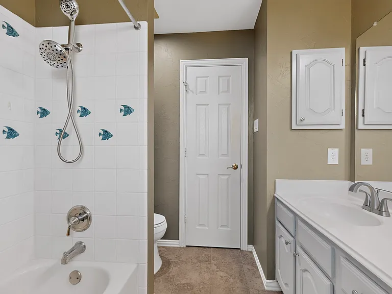 1812 Meadow Ridge Dr — Photo 13