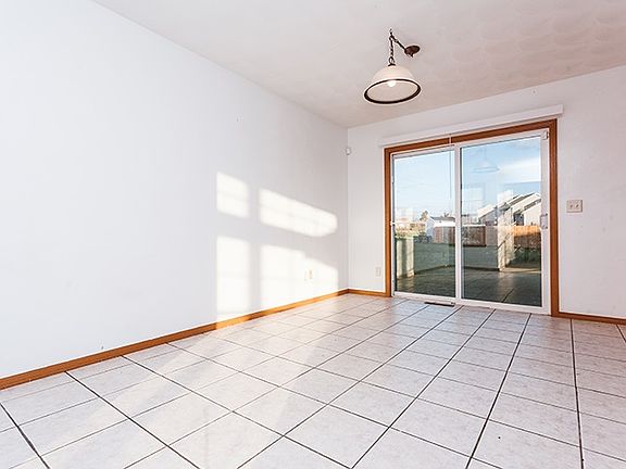 5th image of 3810 Carrollton Ct
