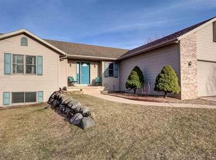 5165 Wintergreen Dr, Madison, WI 53704
