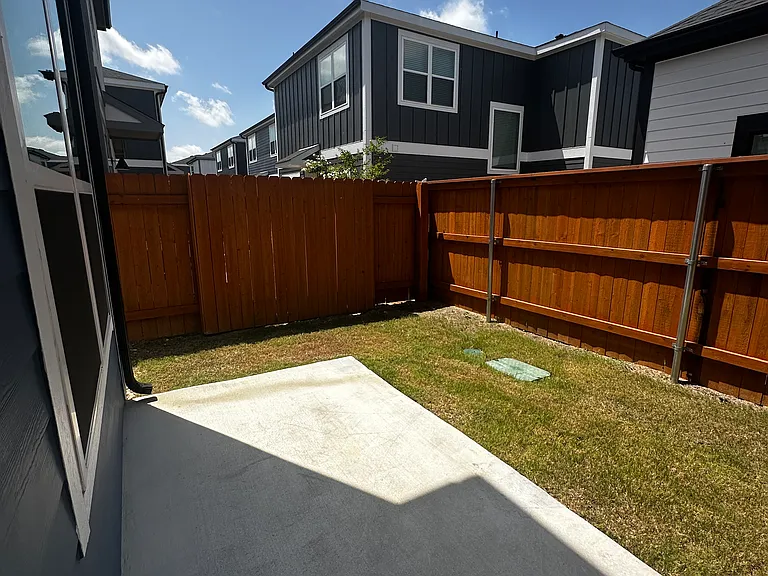 Barbarosa Rd — Photo 25