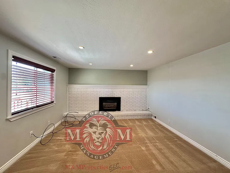 12128 S Woodridge Rd — Photo 19