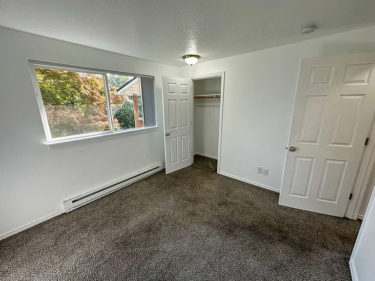 3446-3462 Hadley St NE — Photo 16