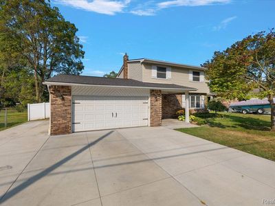 317 Hauxwell Dr, Lake Orion, MI, 48362