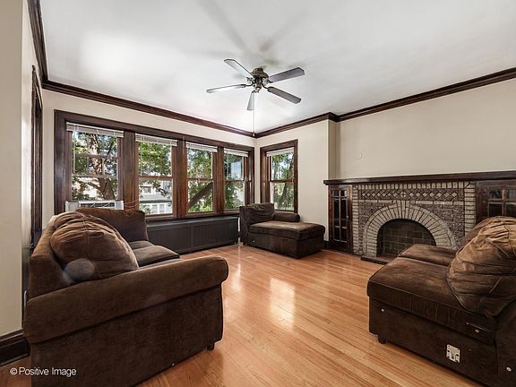 4th image of 4734 N Karlov Ave Unit 2