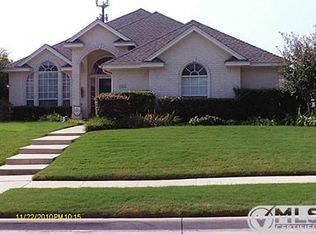 7908 Lucian Dr, North Richland Hills, TX 76182