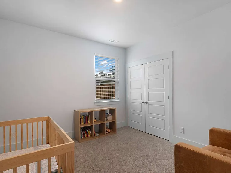 322 Whalebone Ave — Photo 33