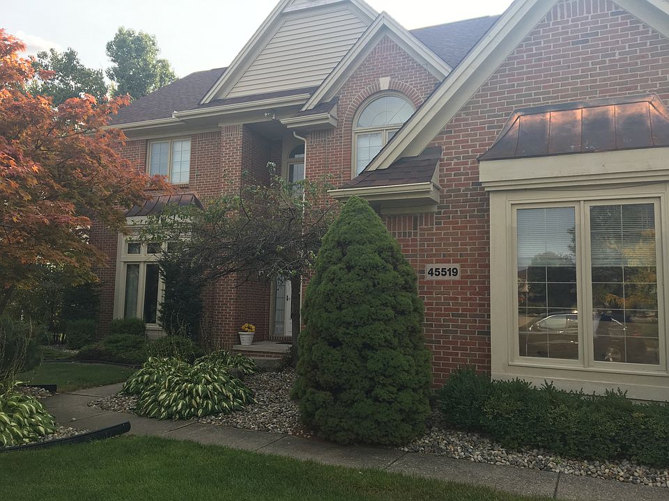 1st image of 45519 Muirfield Dr
