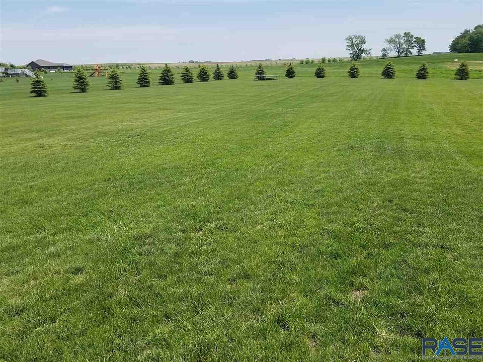 26176 Sunset Bluff Dr, Canistota, SD 57012 Zillow