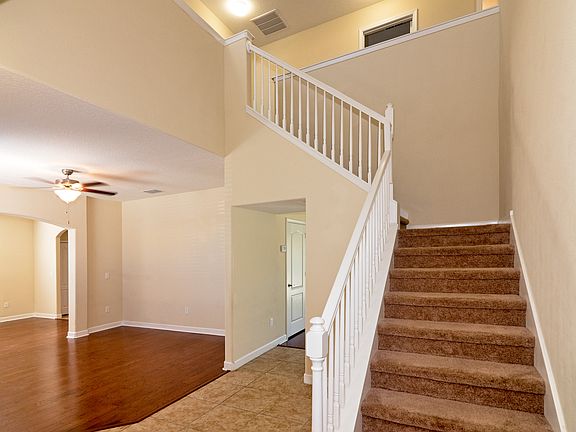 Ent to Foyer, formal areas
