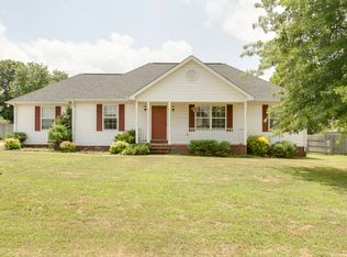 2710 Lone Oak Dr, Murfreesboro, TN 37128