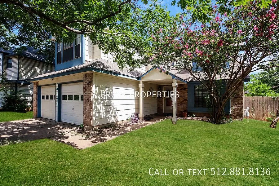Convenient North Austin Home with Modern Comforts — Photo 4