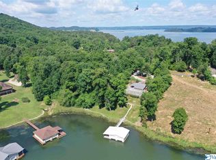 104 Signal Point Dr, Guntersville, AL 35976