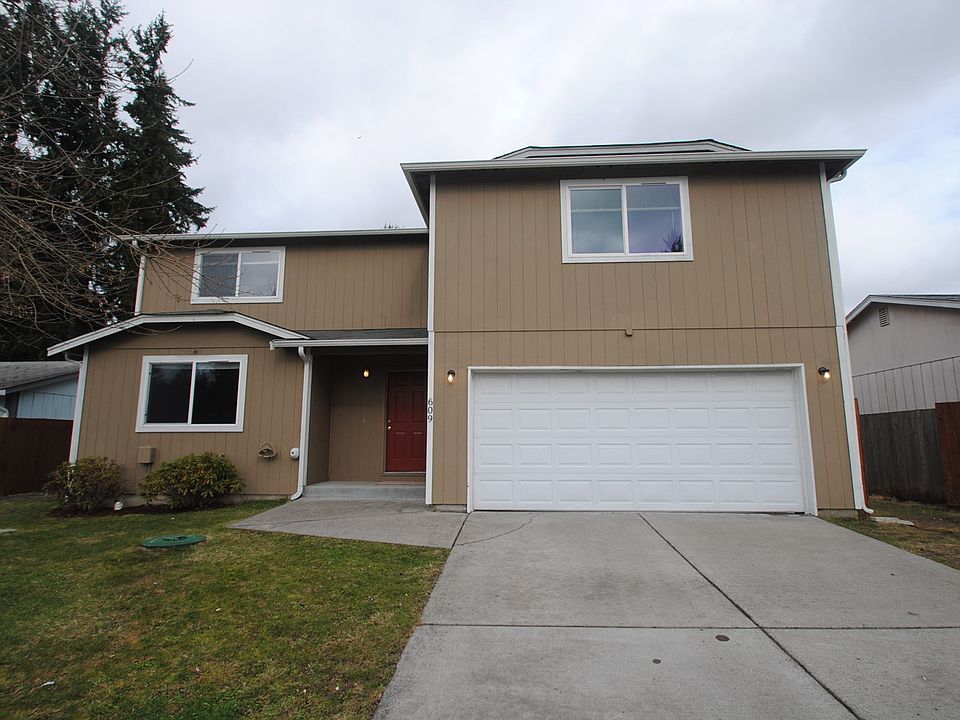 1st image of 609 190th St E