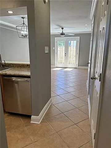 1020 Saint Julien Dr — Photo 4