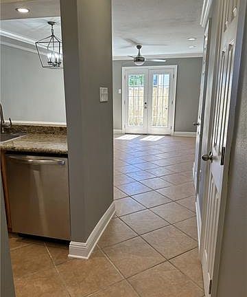 4th image of 1020 Saint Julien Dr APT 103