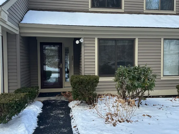 37 Riveredge Drive #37, Winchester, CT 06098