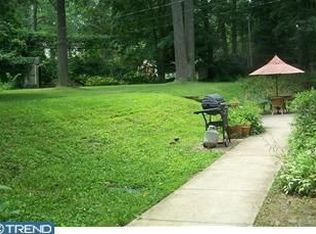 467 Sharon Dr, Wayne, PA 19087