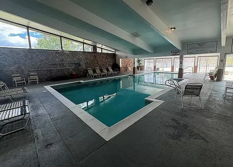 440 W Rockrimmon Blvd #G — Photo 18