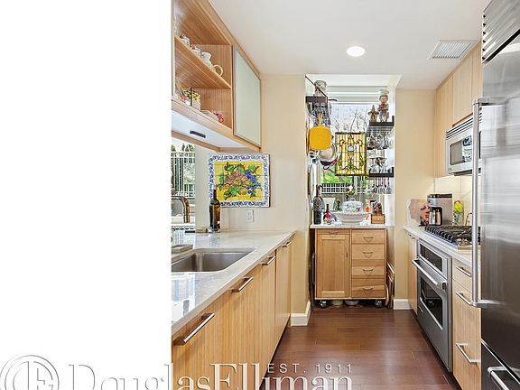 5th image of 200 N End Ave APT 15B