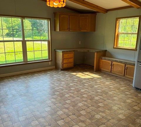 5th image of 304 Hulbert Hollow Rd