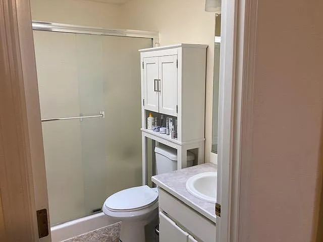 masterbatheroom