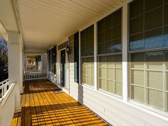 4th image of 15337 Admiral Baker Cir