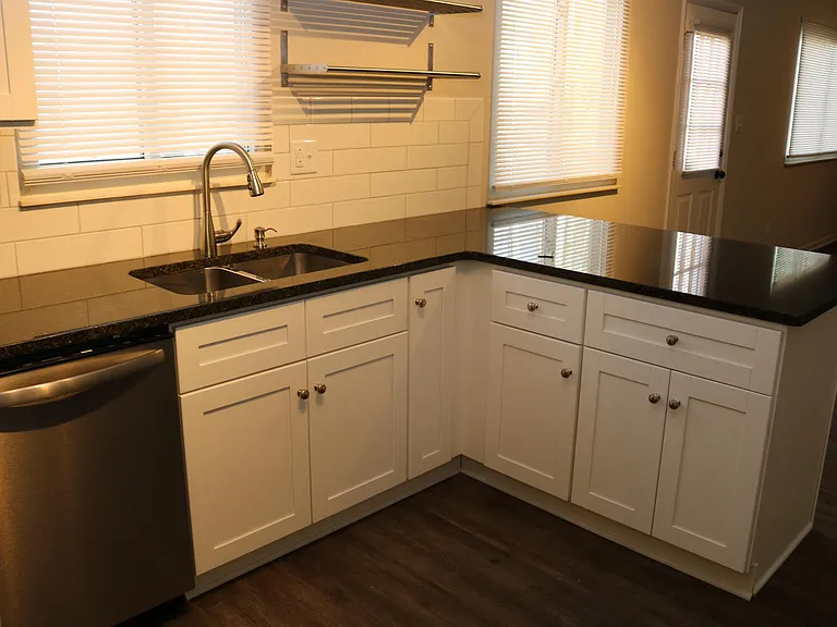9211 Nash Ave — Photo 6