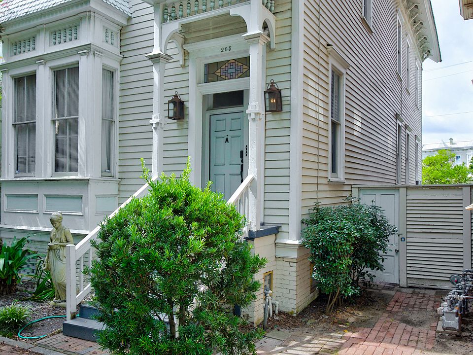 1st image of 205 E Park Ave APT C